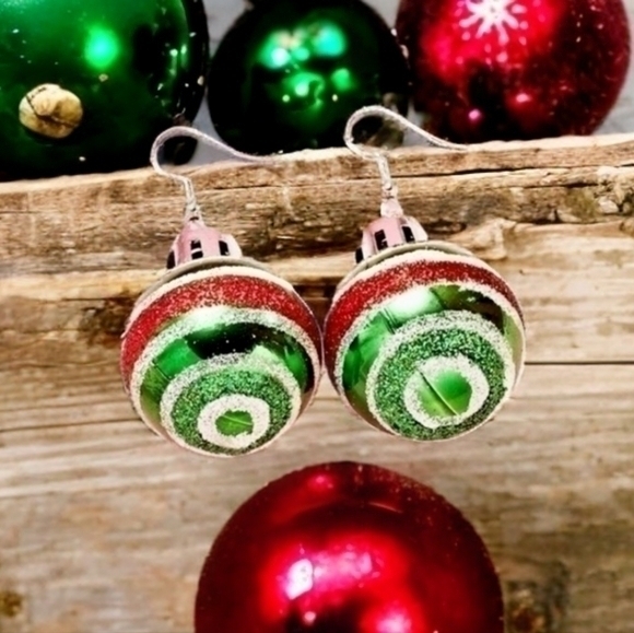 MODCLOTH GLITTER CHRISTMAS BULB ORNAMENT EARRINGS - Picture 2 of 3